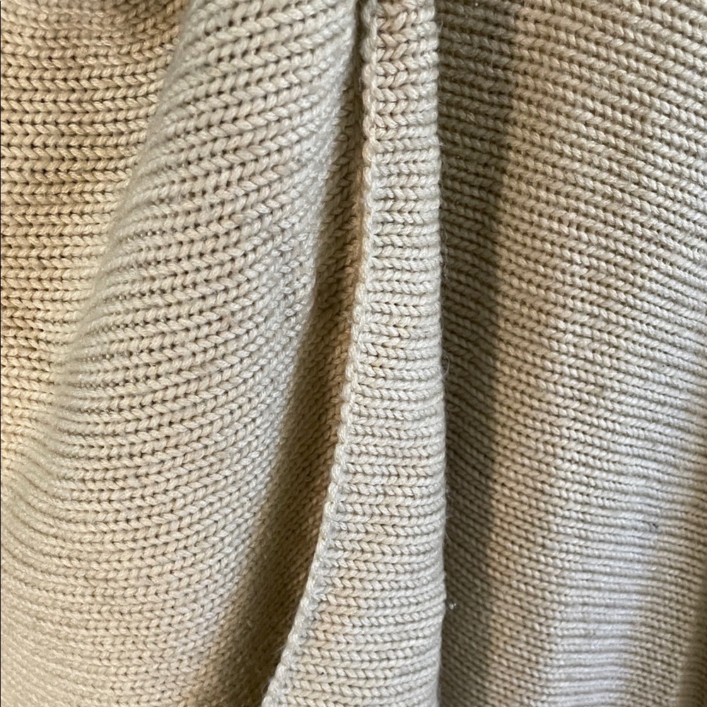 Elegant Beige Women's Cardigan - Picture 7 of 10